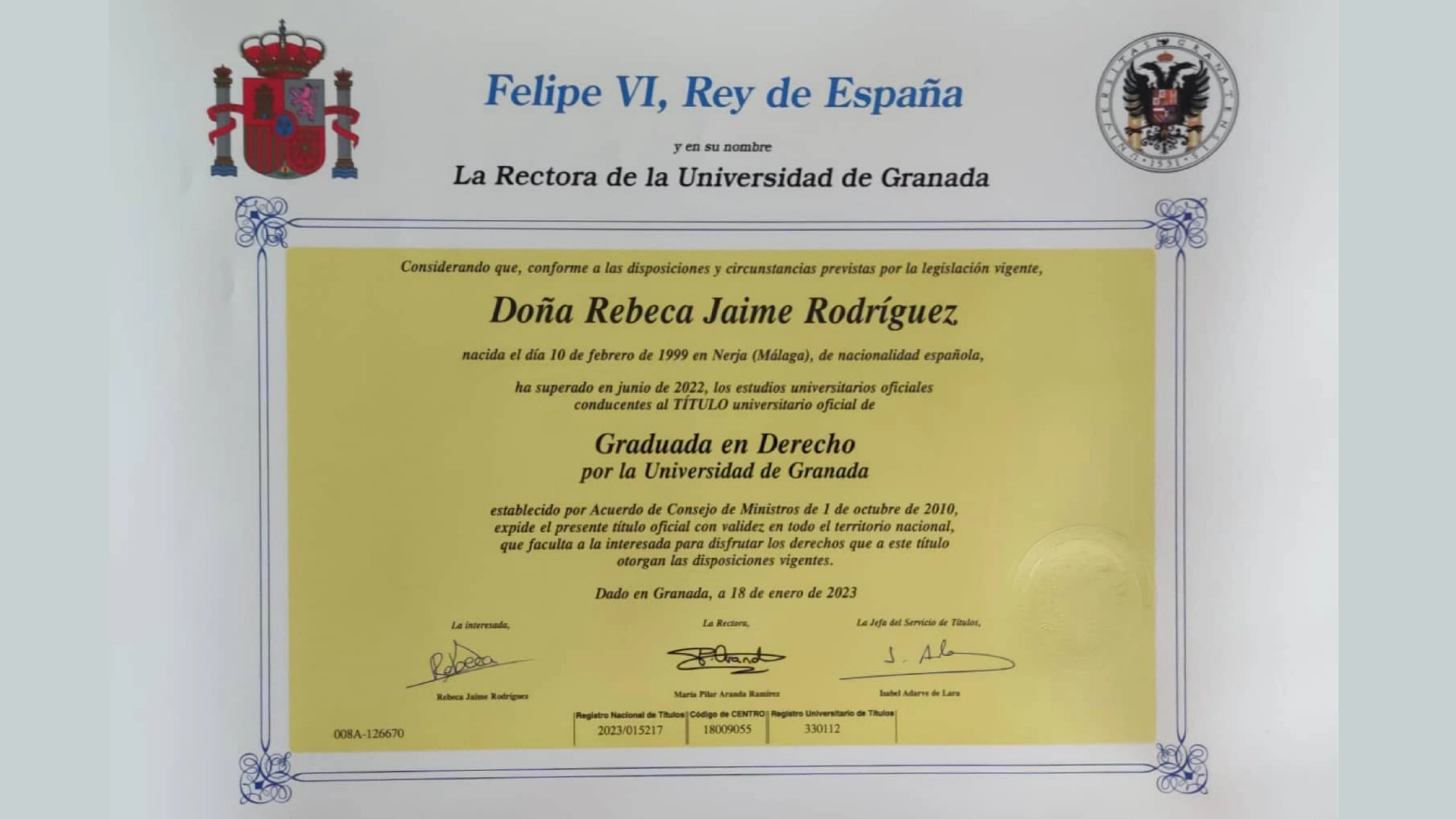 Titulo Rebeca Rodríguez Derecho